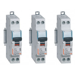 Lot de 3 disjoncteurs 16A...