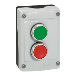 Boîte à bouton équipée...