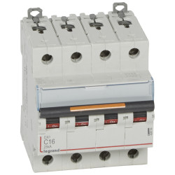 Disjoncteur DX 25kA arrivée...