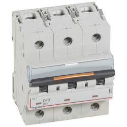 Disjoncteur DX 25kA arrivée...