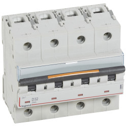 Disjoncteur DX 25kA arrivée...