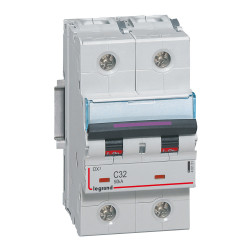 Disjoncteur DX 50kA arrivée...