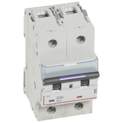 Disjoncteur DX 50kA arrivée...