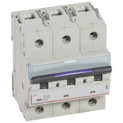 Disjoncteur DX 50kA arrivée...