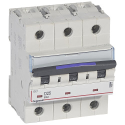 Disjoncteur DX 50kA arrivée...