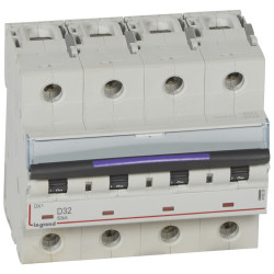 Disjoncteur DX 50kA arrivée...